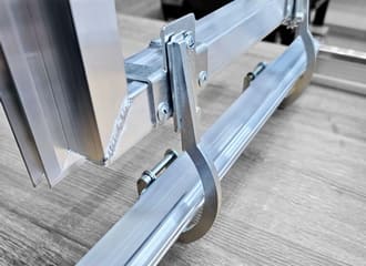 Петли на скрытом люке Петли на скрытом люке